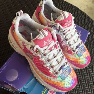 New! Skechers d’lites women’s sneaker sz 5